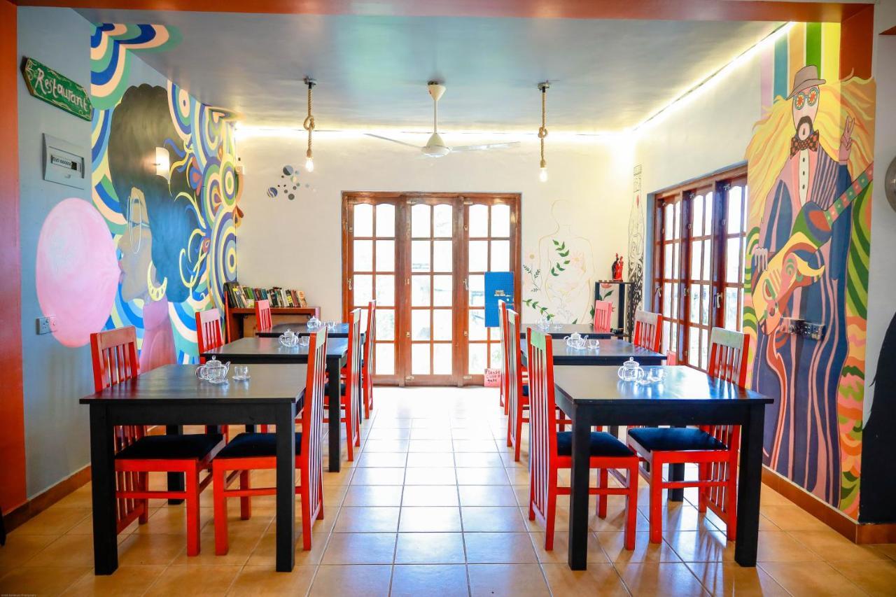 Funk Bunk - Mount View Lodge Kandy Esterno foto