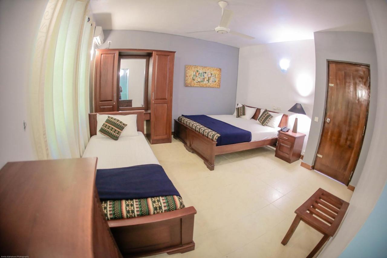 Funk Bunk - Mount View Lodge Kandy Esterno foto