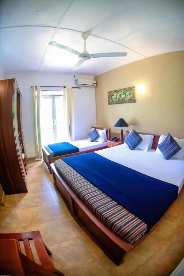 Funk Bunk - Mount View Lodge Kandy Esterno foto