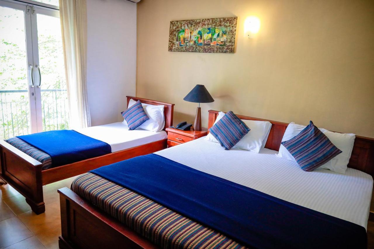 Funk Bunk - Mount View Lodge Kandy Esterno foto