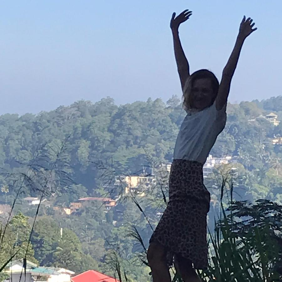 Funk Bunk - Mount View Lodge Kandy Esterno foto